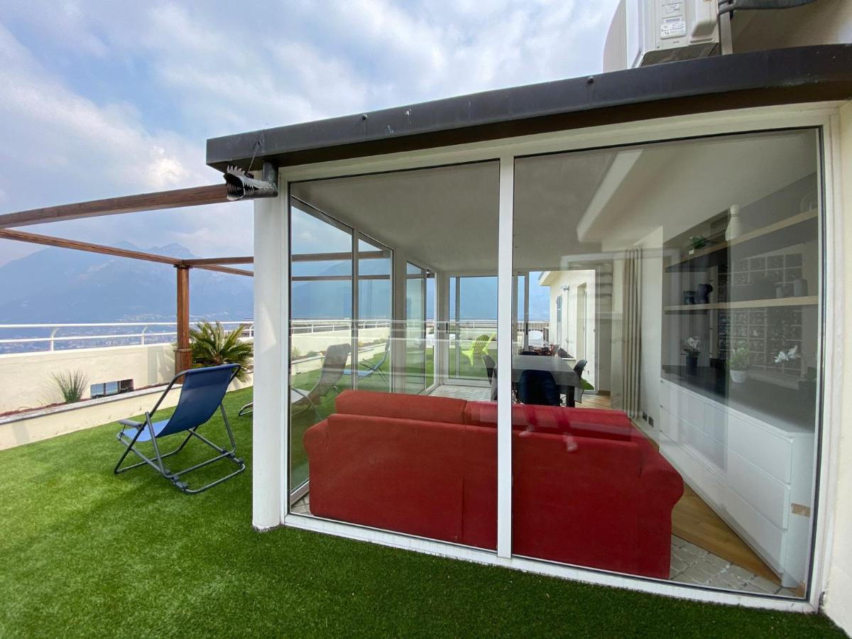 Attico With Big Terrace In Residence With Pool Valbrona Екстериор снимка